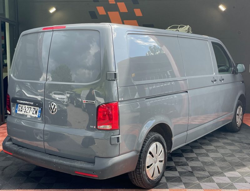 VOLKSWAGEN TRANSPORTER 2021
