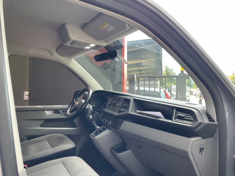 VOLKSWAGEN TRANSPORTER 2021