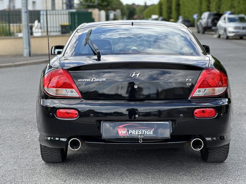 HYUNDAI Coupe 2005