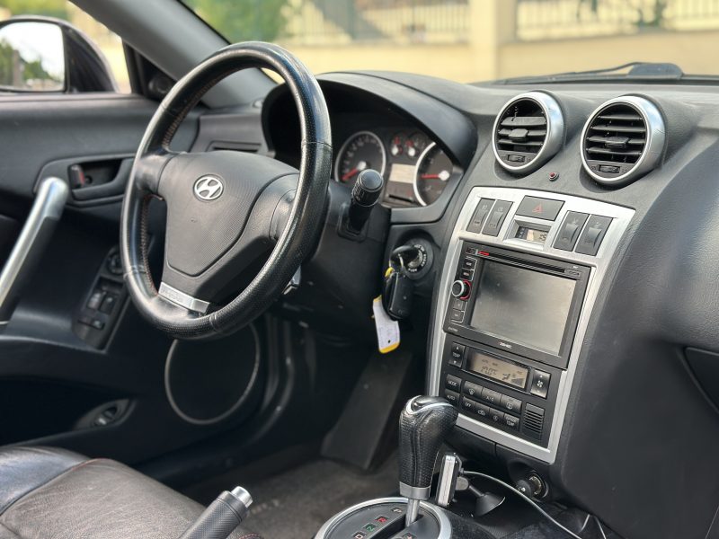 HYUNDAI Coupe 2005