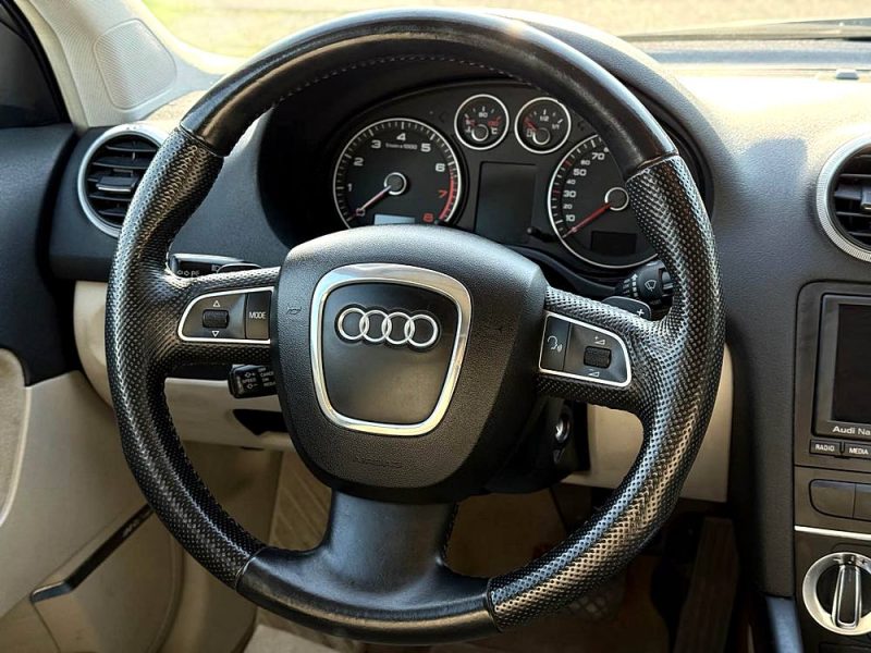 AUDI A3 SPORTBACK 1.8 TFSI 160CH AMBITION LUXE S TRONIC POUR PRO