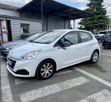 PEUGEOT 208 - 1 2017