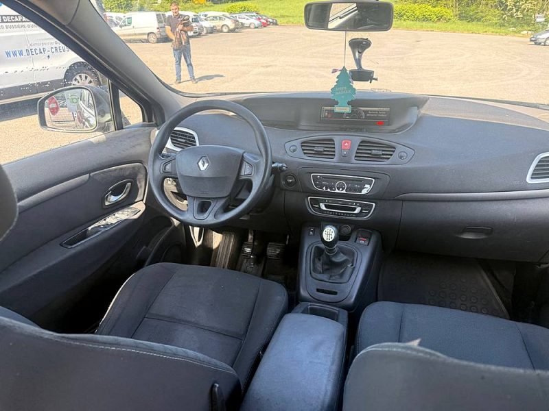 RENAULT MEGANE SCENIC 2010