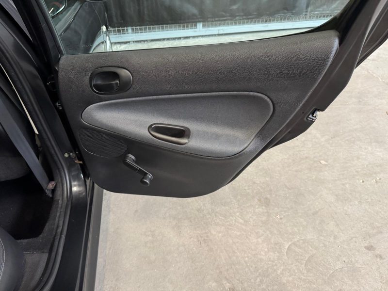 PEUGEOT 206 1.4 HDI 70 Urban 