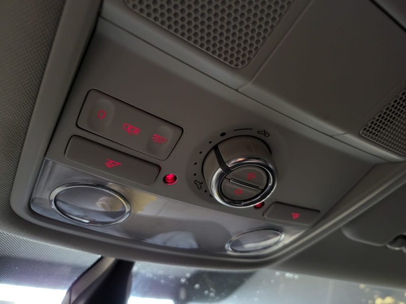 VOLKSWAGEN SHARAN  2.0 TDI 115cv CONFORTLINE TOIT OUVRANT / HAYON ELECTRIQUE/ PACK VOYAGE