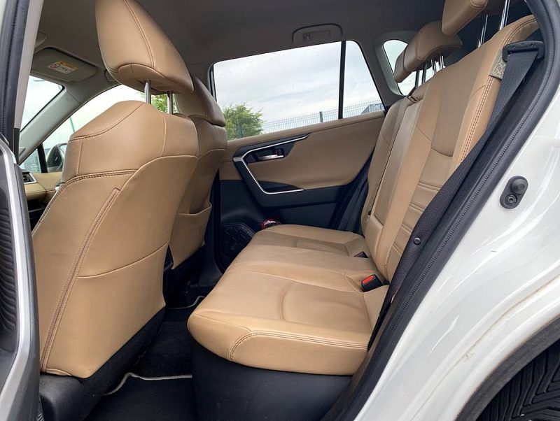 TOYOTA RAV4 HYBRIDE 2WD Lounge 2.5 L 218 ch