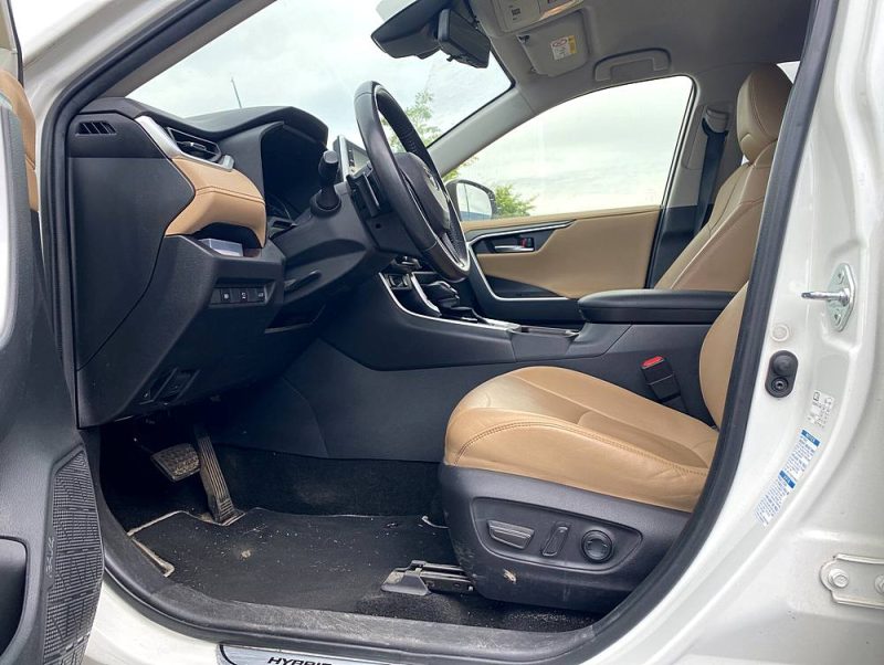 TOYOTA RAV4 HYBRIDE 2WD Lounge 2.5 L 218 ch