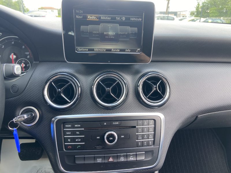 MERCEDES CLASSE A A180D DCT