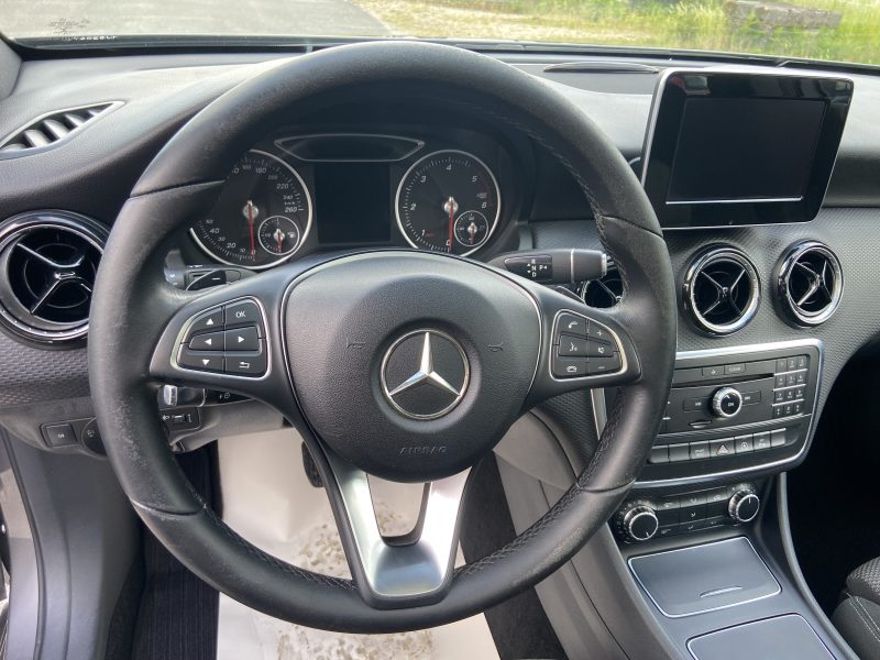 MERCEDES CLASSE A A180D DCT