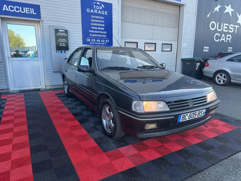 PEUGEOT 405 MI16 NOIR 