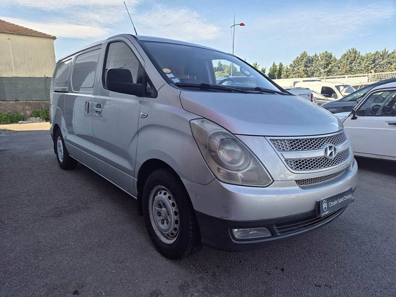 HYUNDAI H-1 2009