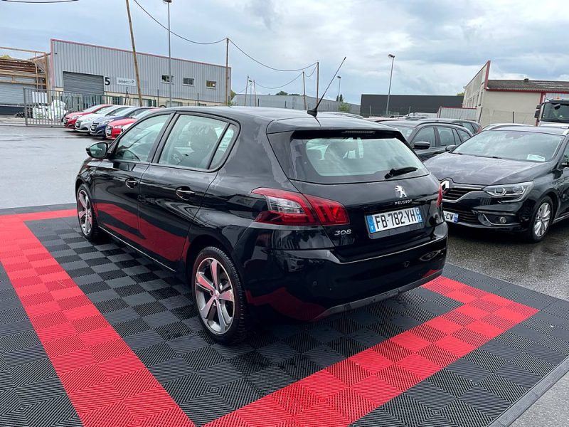 PEUGEOT 308 2018
