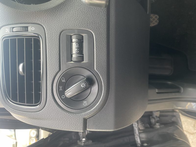 VOLKSWAGEN POLO 2010