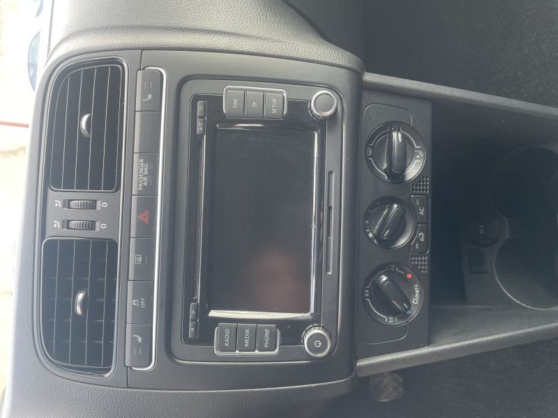 VOLKSWAGEN POLO 2010