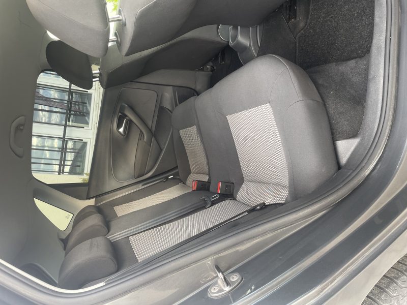 VOLKSWAGEN POLO 2010