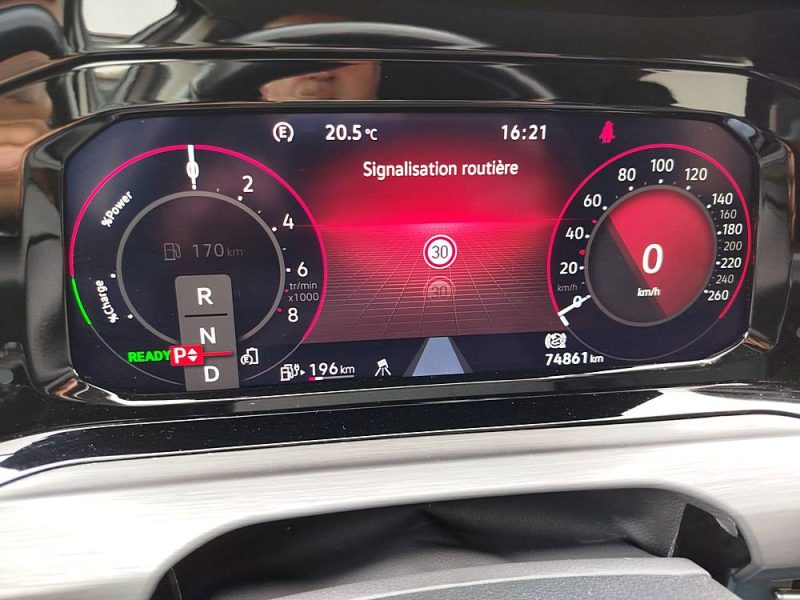 VOLKSWAGEN GOLF 8 HATCHBACK GTE