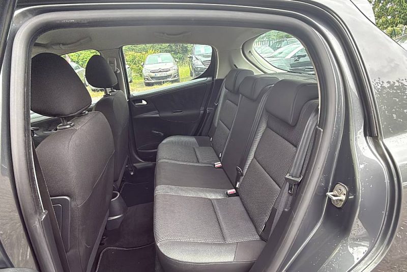 PEUGEOT 207 1.6 HDI 90 Premium BVM5