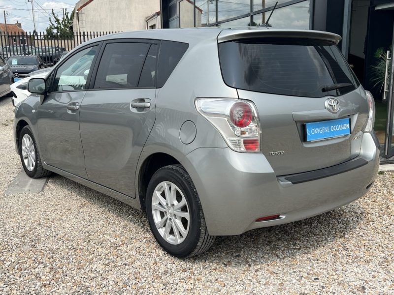 TOYOTA VERSO 2.0 D4D 126ch FAP Skyview 04/2013
