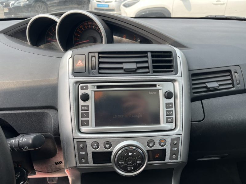 TOYOTA VERSO 2.0 D4D 126ch FAP Skyview 04/2013