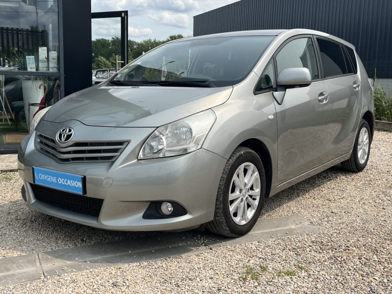 TOYOTA VERSO 2.0 D4D 126ch FAP Skyview 04/2013