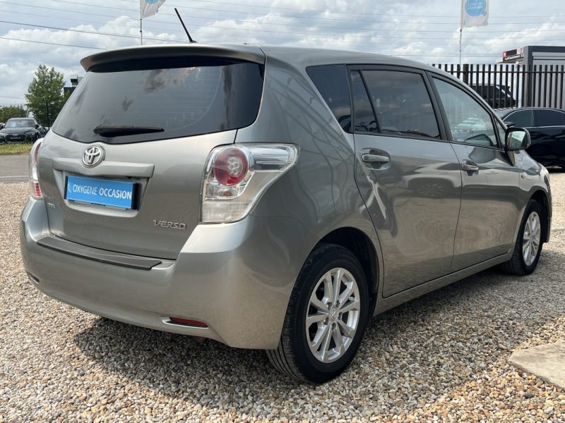 TOYOTA VERSO 2.0 D4D 126ch FAP Skyview 04/2013