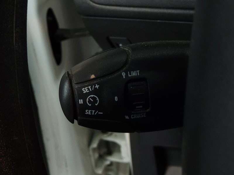 PEUGEOT 208 1.6 BlueHDi 75cv Access BVM5