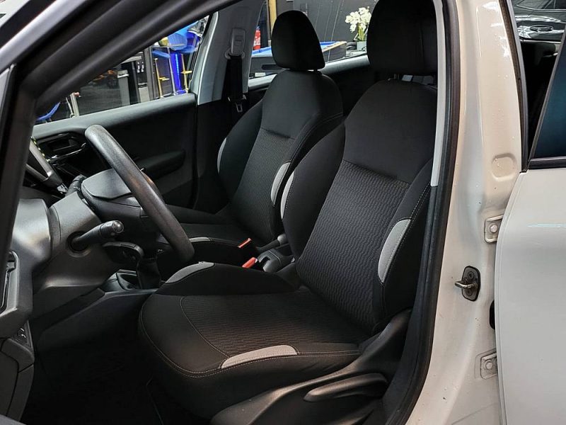PEUGEOT 208 1.6 BlueHDi 75cv Access BVM5