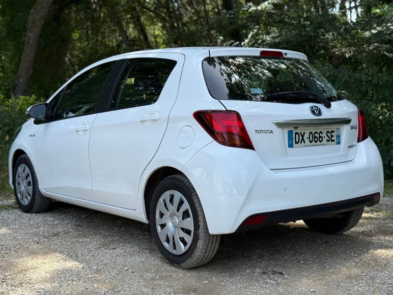 TOYOTA YARIS HYBRID 100H DYNAMIC 