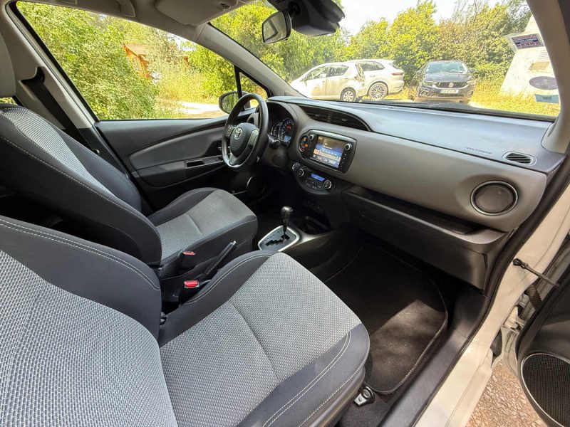 TOYOTA YARIS HYBRID 100H DYNAMIC 