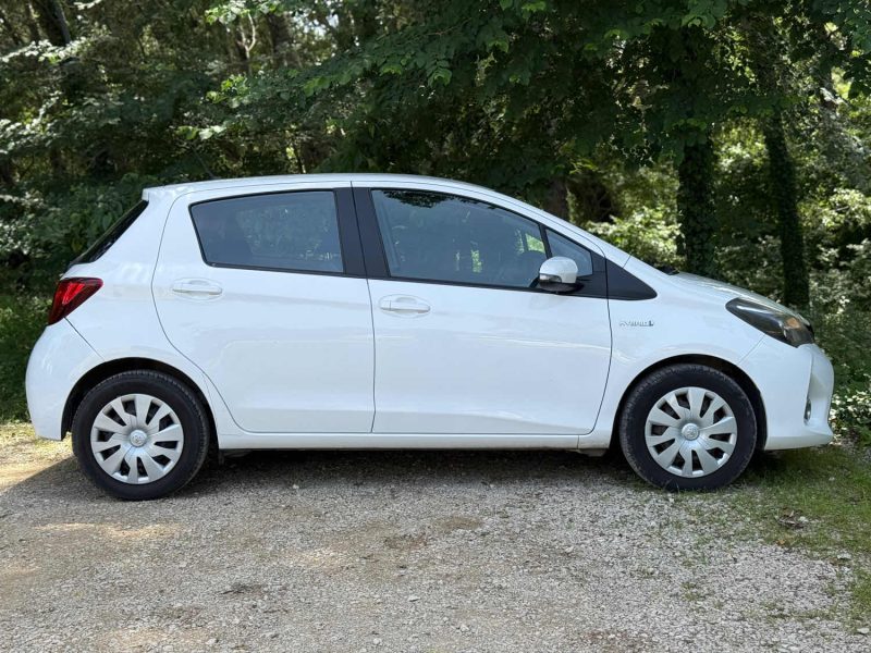 TOYOTA YARIS HYBRID 100H DYNAMIC 