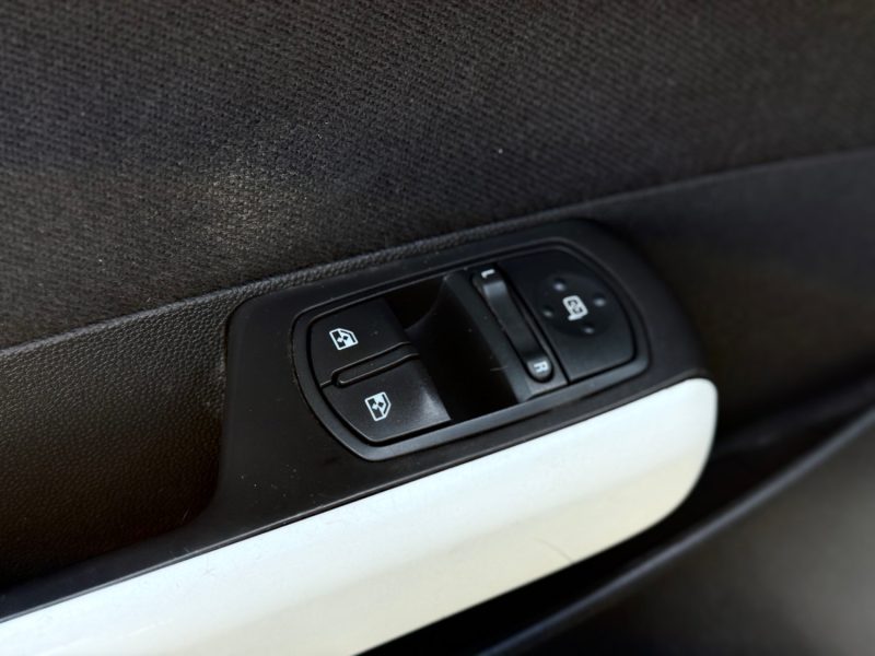 OPEL CORSA 1.3 CDTI -75 CH FAP EDITION