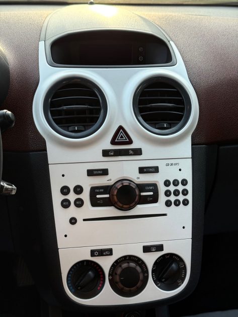 OPEL CORSA 1.3 CDTI -75 CH FAP EDITION