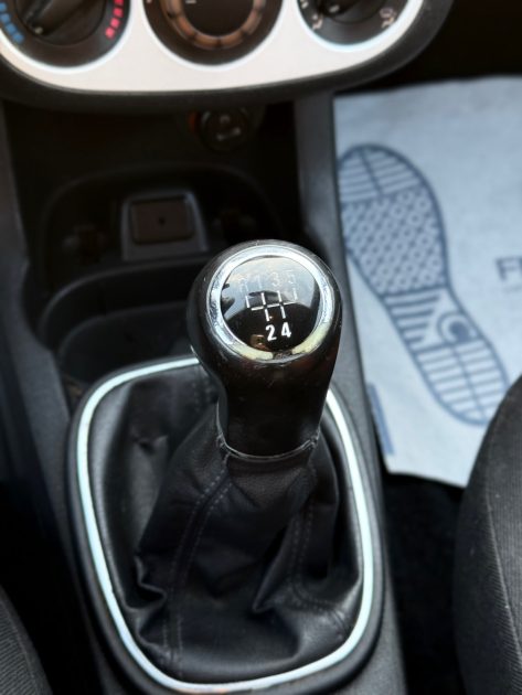 OPEL CORSA 1.3 CDTI -75 CH FAP EDITION