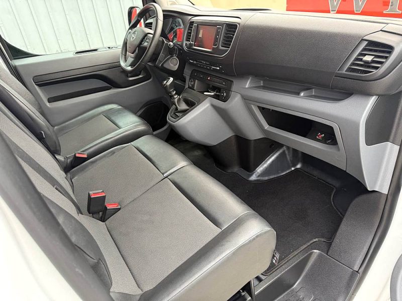 OPEL VIVARO 2021