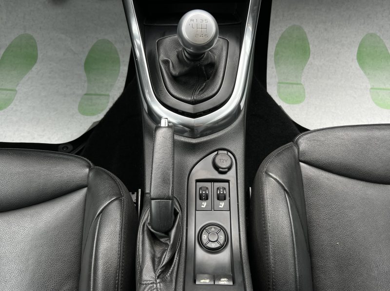 PEUGEOT 308 CC PHASE 2 FELINE 2.0 HDI 163 Cv TOUTES OPTIONS / CRIT AIR 2 CABRIOLET - GARANTIE 1 AN