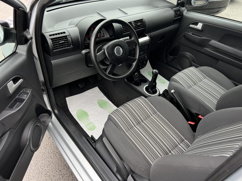 VOLKSWAGEN FOX 1.4 i 75 Cv CLIMATISATION BLUETOOTH 83 100 Kms CRIT AIR 2 - GARANTIE 1 AN