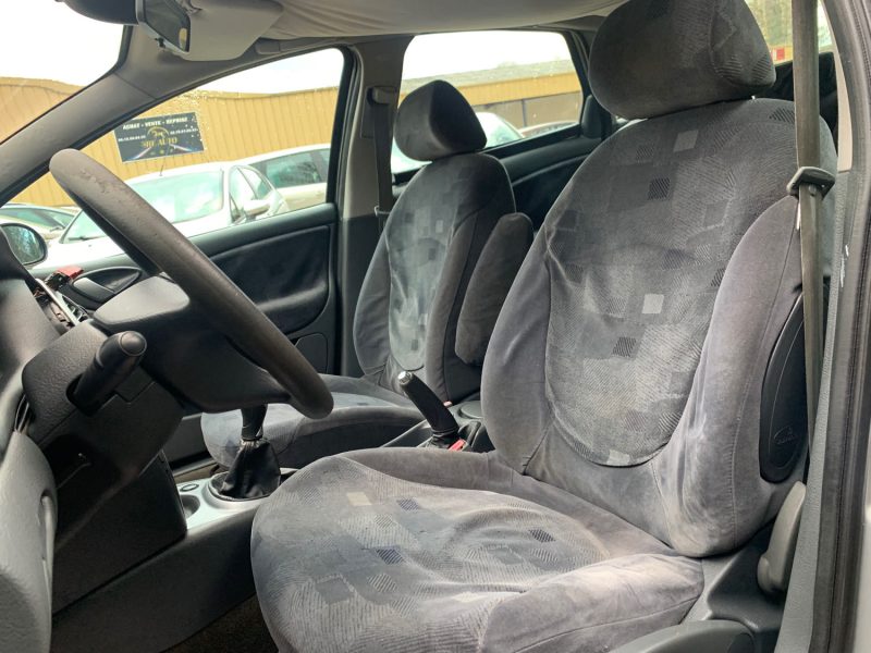 CITROEN C5 2001 2.0 HDi (109Ch)