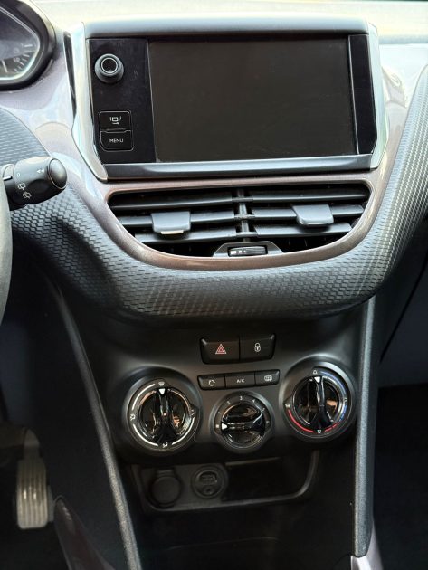 PEUGEOT 2008 1.2 VTI 82 CH