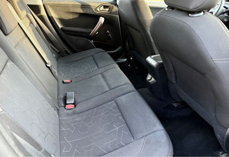 PEUGEOT 2008 1.2 VTI 82 CH