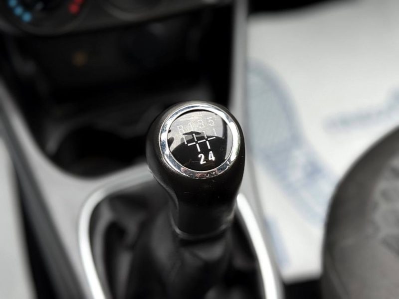 OPEL Corsa 1.3 CDTI 75 ch Start/Stop Business -Écran tactile / Bluetooth / Révisée & Garantie 6 Mois