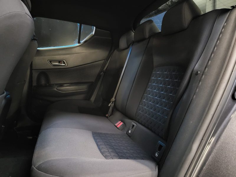 TOYOTA C-HR 1.8i EDITION 122cv / VOLANT CHAUFFANT + SIEGES CHAUFFANTS + APPLE CARPLAY /