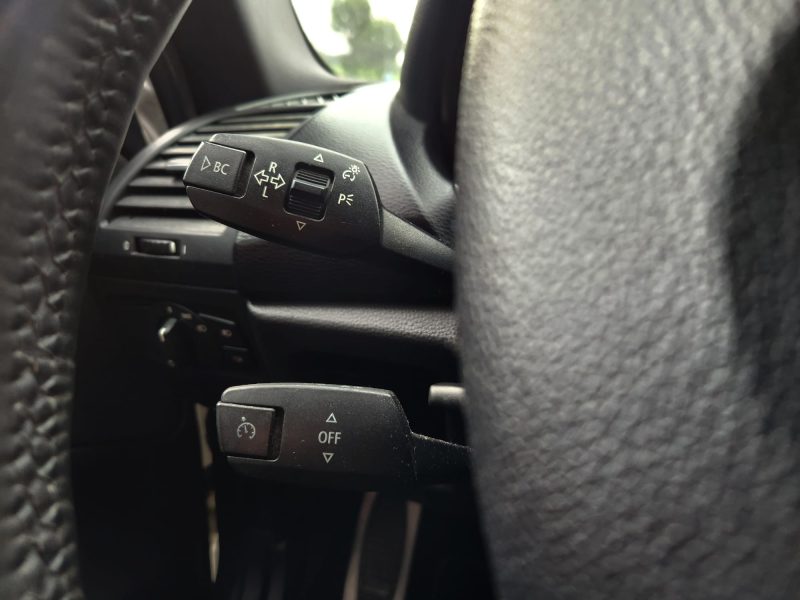 BMW SERIE 1 E81 123DA 204 SPORT DESIGN*T.OUVRANT*