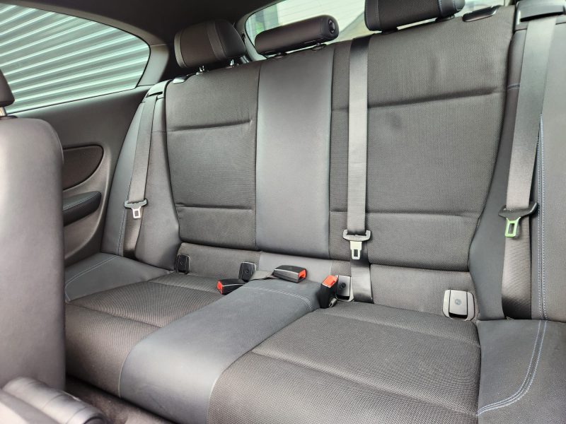 BMW SERIE 1 E81 123DA 204 SPORT DESIGN*T.OUVRANT*