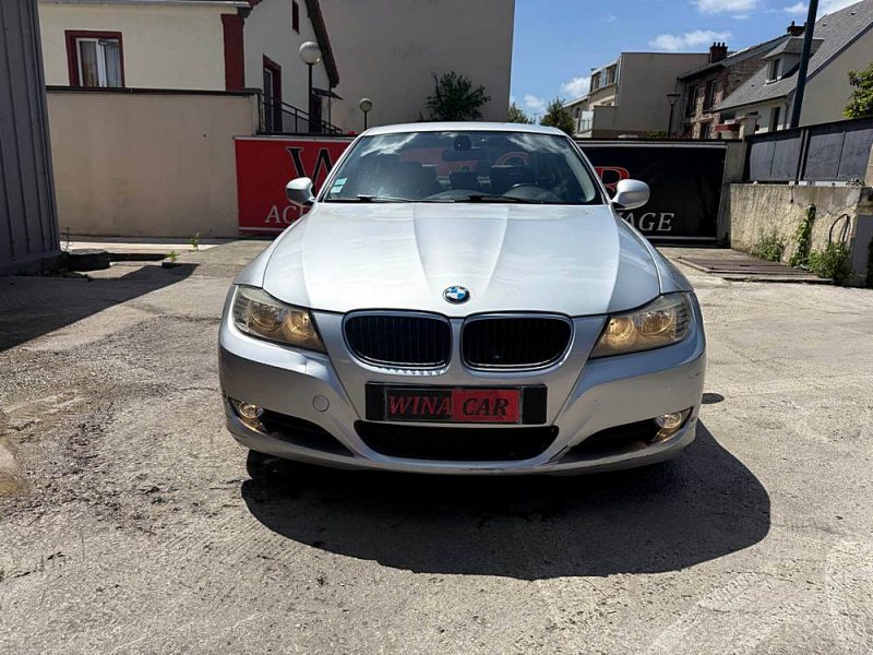 B.M.W. SERIE 3 2010