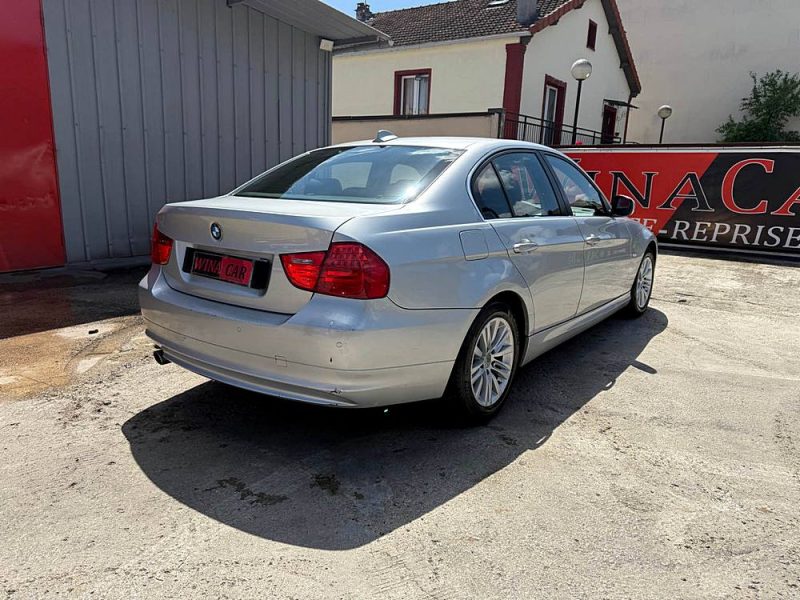 B.M.W. SERIE 3 2010