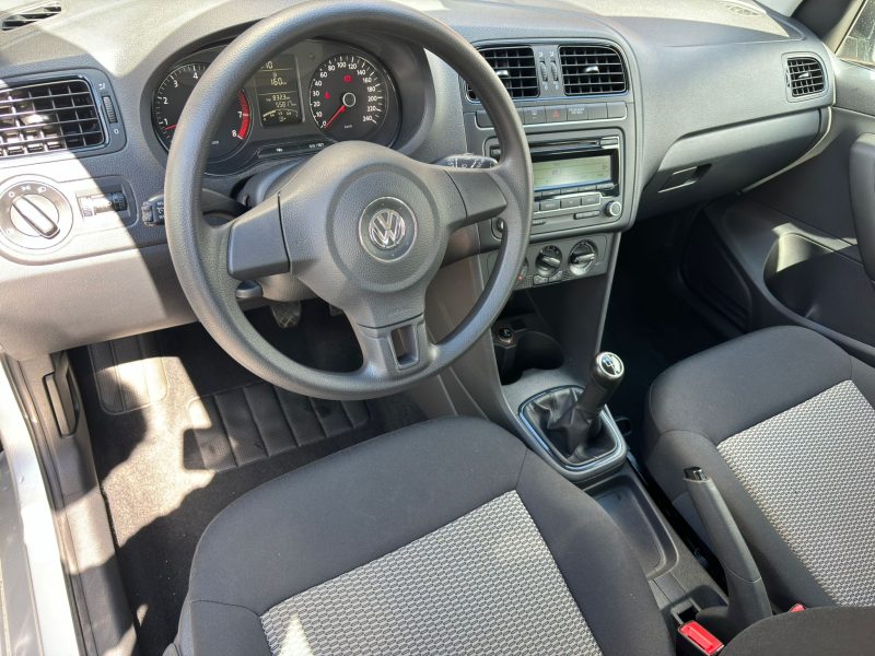 VOLKSWAGEN POLO 2010