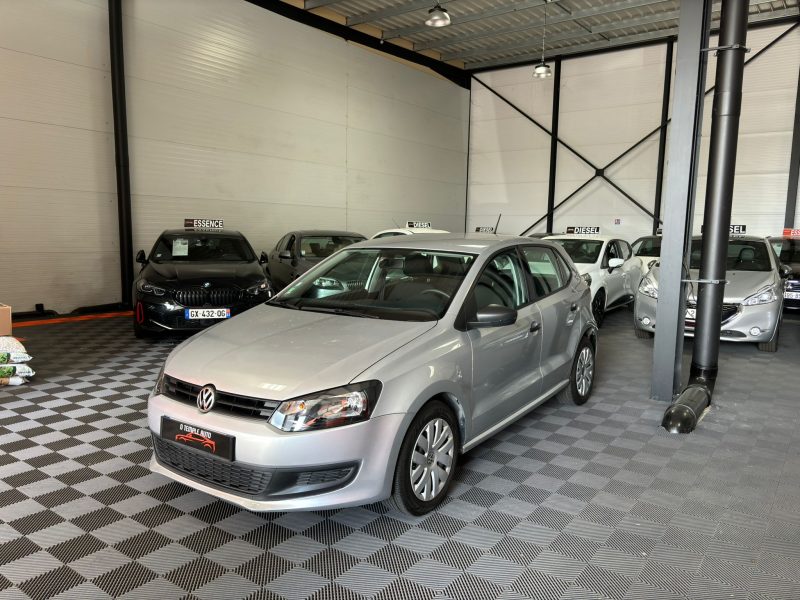 VOLKSWAGEN POLO 2010