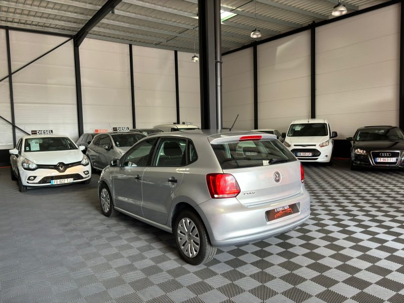 VOLKSWAGEN POLO 2010