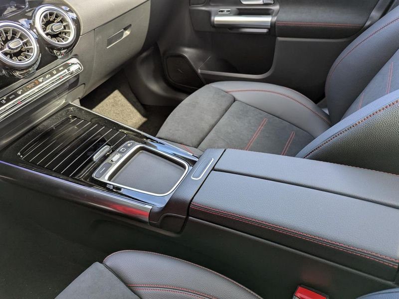 Mercedes Gla CLASSE 200d - BV 8G-DCT AMG Line