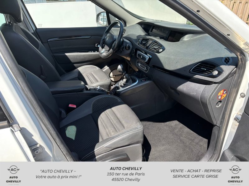 RENAULT GRAND SCENIC III 1.2i 16V TCE 130 Pack Bose/Toit ouvrant